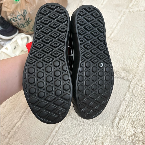 NWT Vans Trek Slip-On Black Breathable Rinseable Durable 1 - Picture 3 of 5